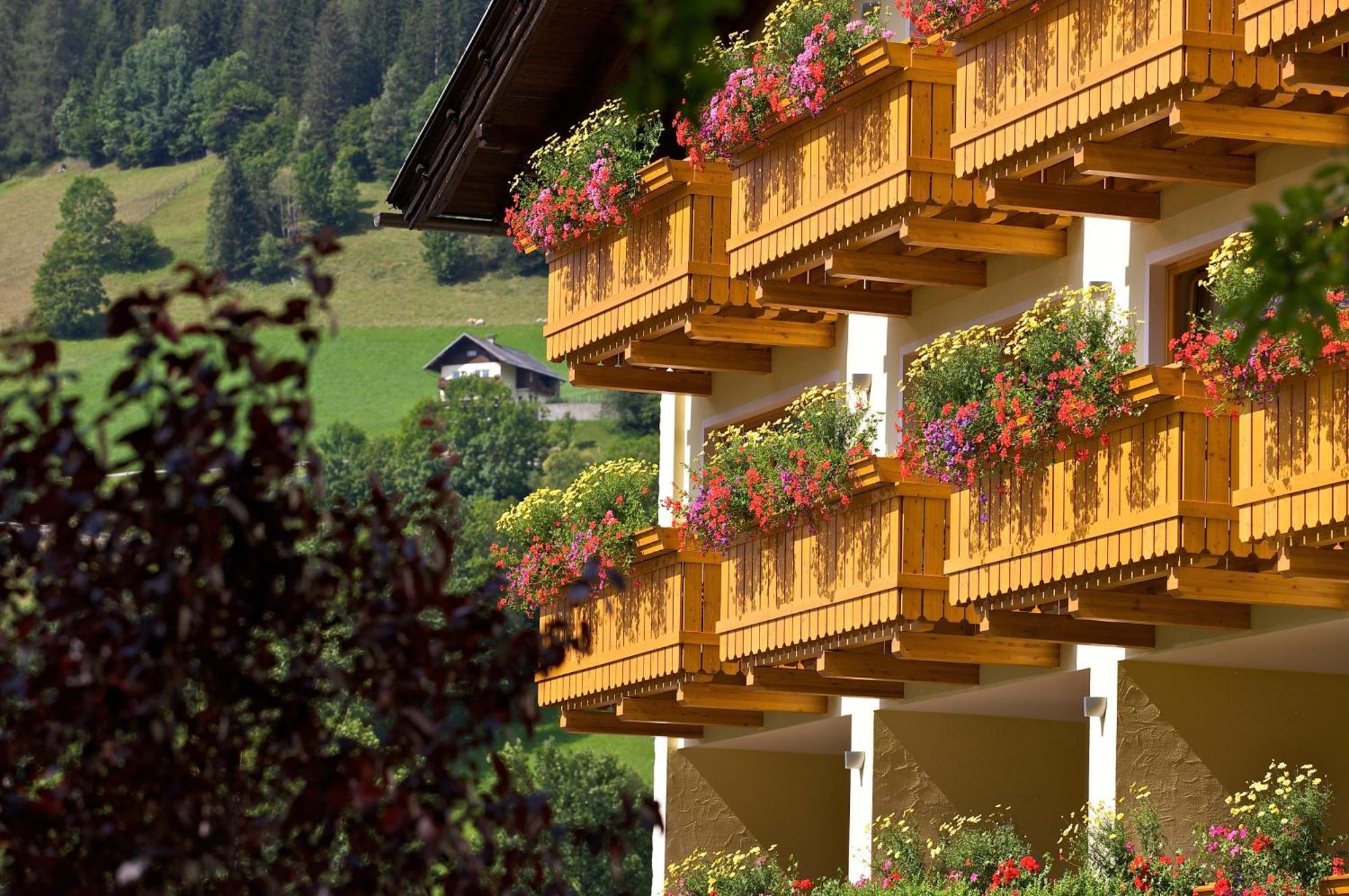 Family & Sporthotel Kaerntnerhof Bad Kleinkirchheim Exteriér fotografie