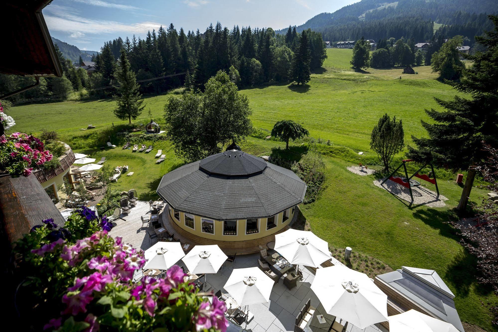 Family & Sporthotel Kaerntnerhof Bad Kleinkirchheim Exteriér fotografie